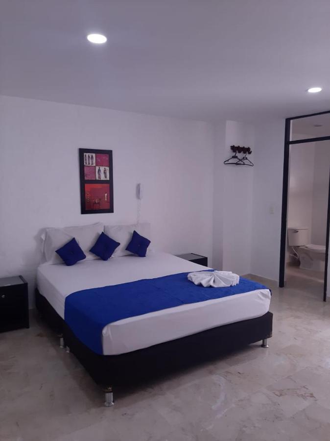 Blue Star Hotel Мелгар Екстериор снимка