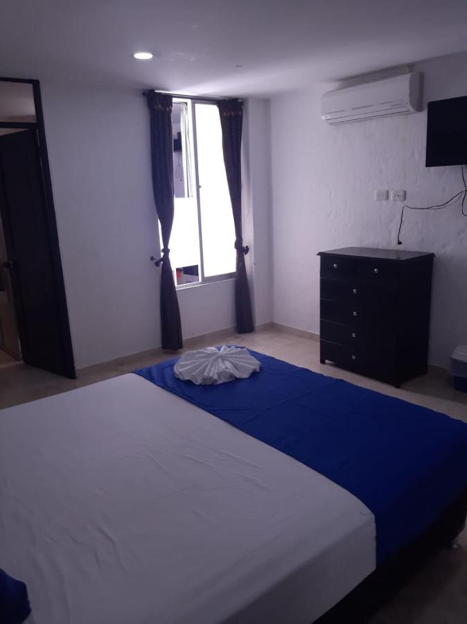 Blue Star Hotel Мелгар Екстериор снимка