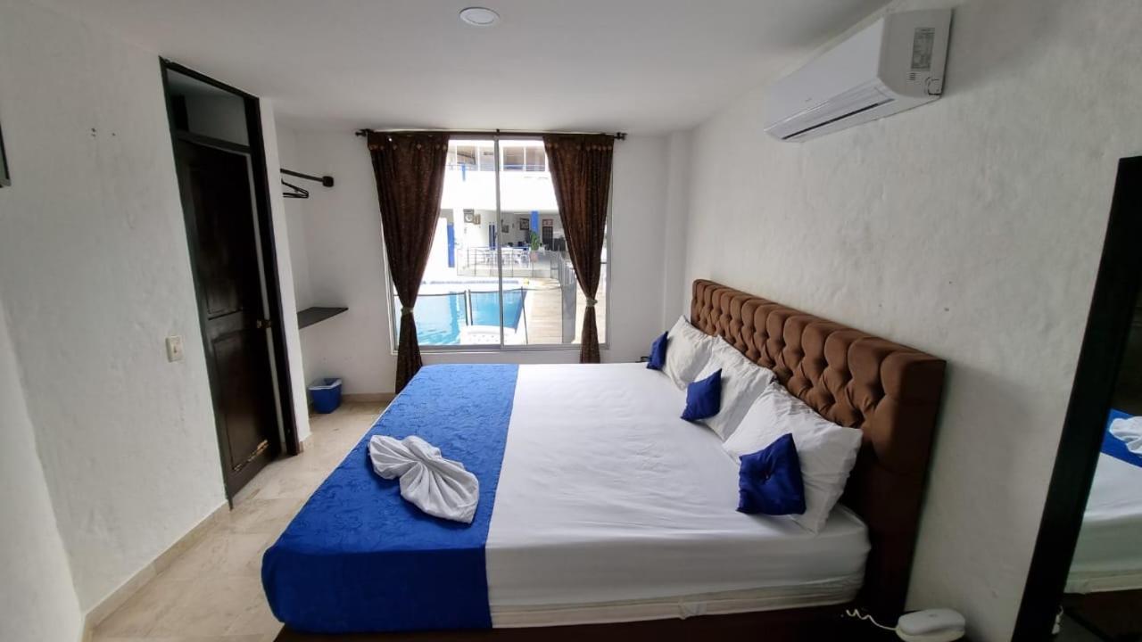 Blue Star Hotel Мелгар Екстериор снимка
