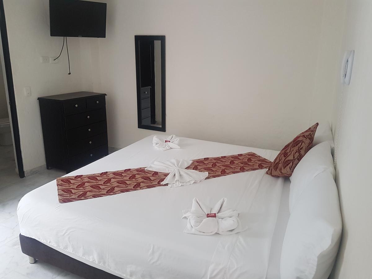 Blue Star Hotel Мелгар Екстериор снимка